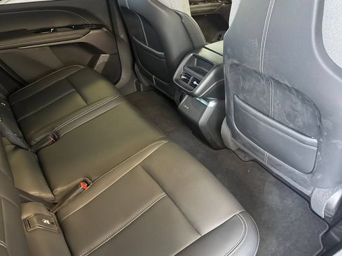 Certified 2024 Cadillac Lyriq Tech RWD image 17