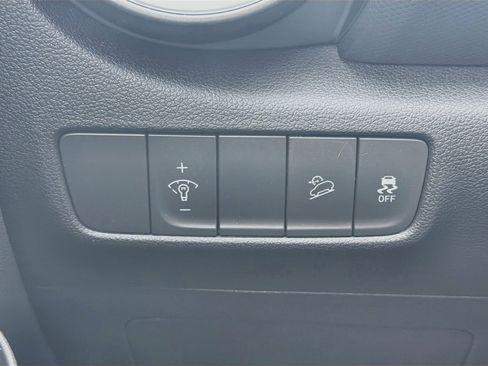 Used 2022 Hyundai Kona SEL w/ Cargo Package AWD/4WD image 17