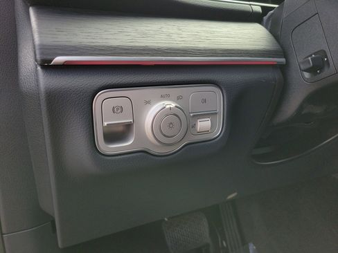 Certified 2026 Mercedes-Benz GLE 350 4MATIC image 26