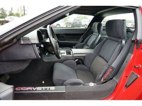 Used 1992 Chevrolet Corvette Coupe image 12