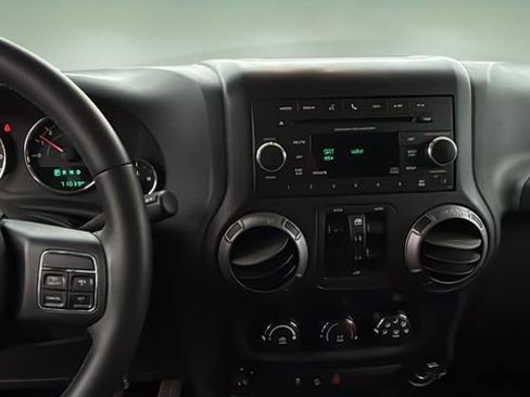 Used 2015 Jeep Wrangler Unlimited Sport w/ Quick Order Package 24S image 9