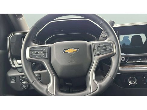 Used 2024 Chevrolet Silverado 1500 LT AWD/4WD image 14
