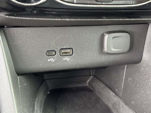 Used 2024 Buick Encore GX Sport Touring w/ Comfort Package image 8