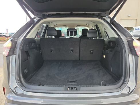 Used 2024 Ford Edge Titanium image 8