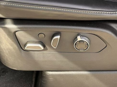 Certified 2023 Cadillac Escalade ESV Sport Platinum image 26