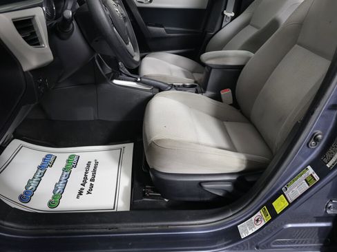 Used 2015 Toyota Corolla LE image 12