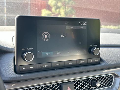 New 2025 Acura Integra image 17