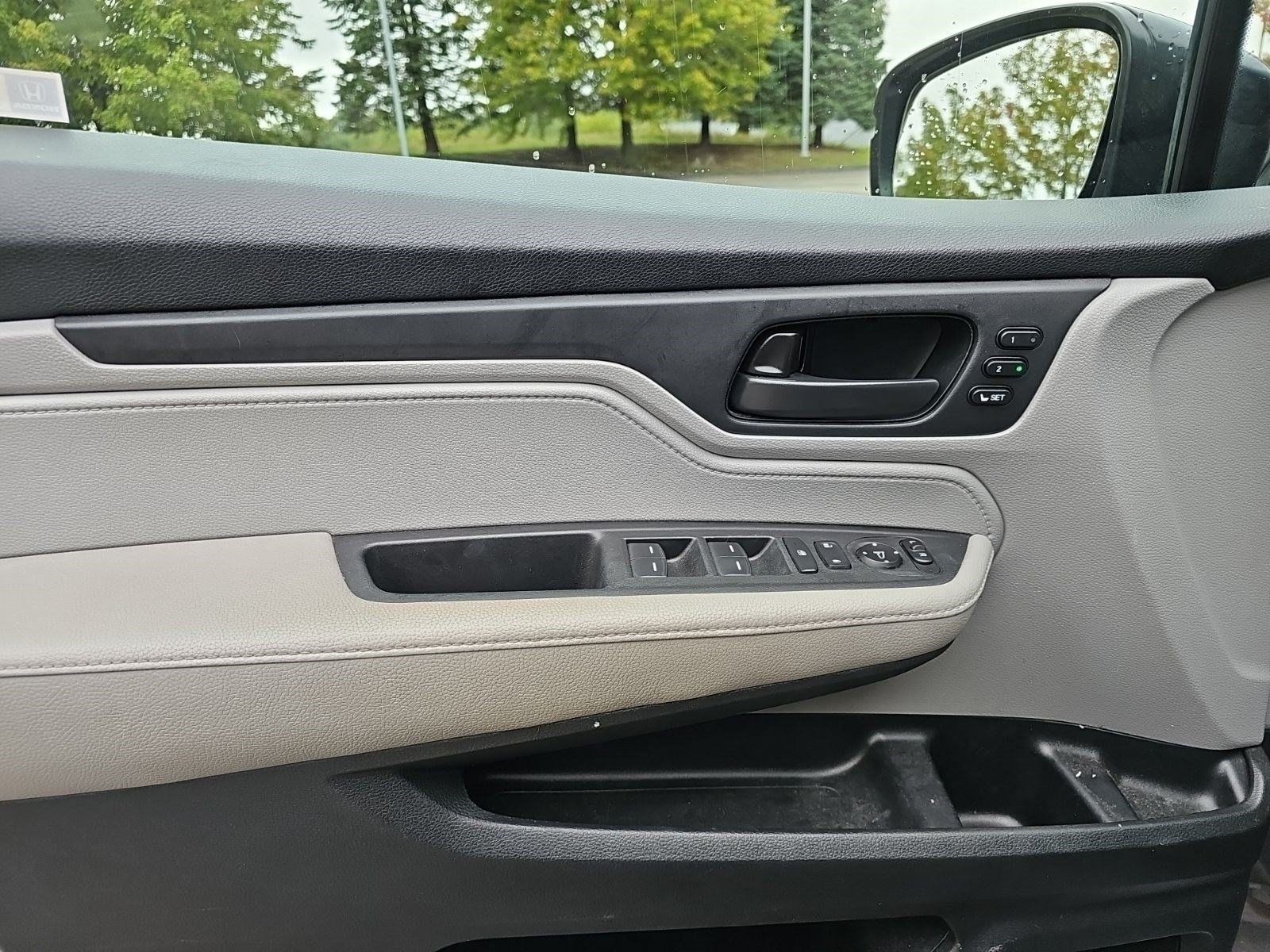 Used 2018 Honda Odyssey EX-L image 19