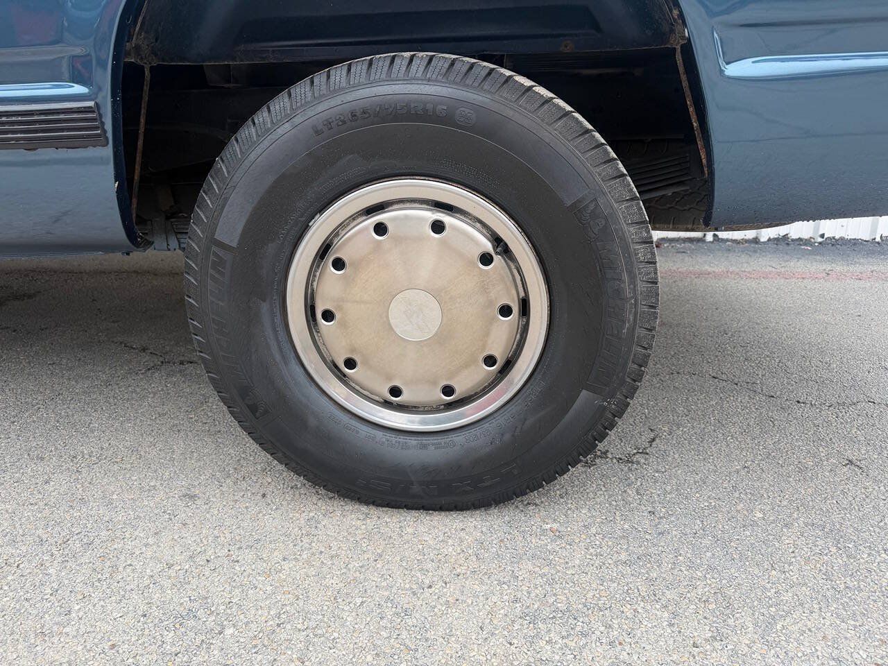 Used 1993 Chevrolet Silverado 3500 2WD Crew Cab image 29