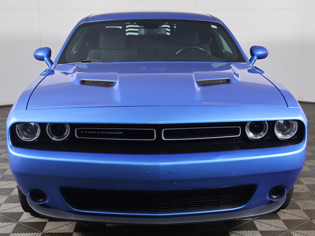Used 2023 Dodge Challenger SXT RWD image 9