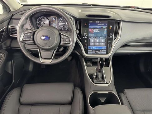 Used 2025 Subaru Outback Limited image 5