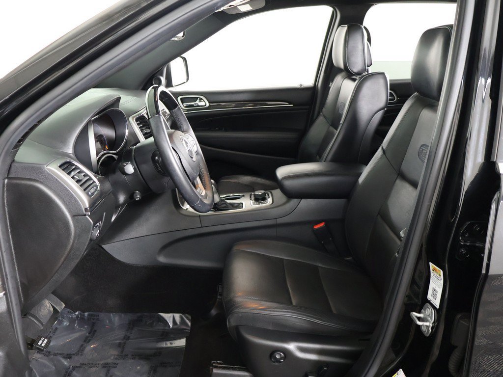 Used 2018 Jeep Grand Cherokee Overland AWD/4WD image 32