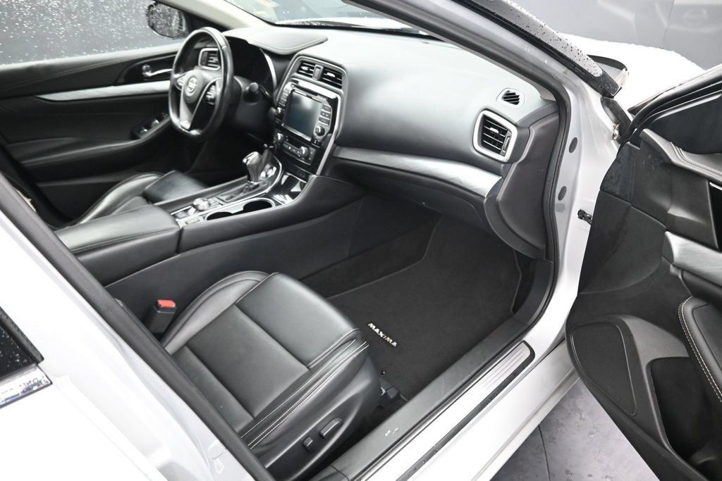 Used 2017 Nissan Maxima 3.5 SV FWD image 25
