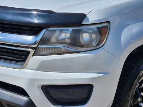 Used 2017 Chevrolet Colorado W/T w/ WT Convenience Package RWD image 9