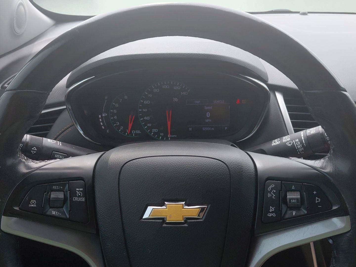Used 2019 Chevrolet Trax LT w/ LT Convenience Package FWD image 32