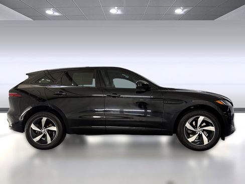 Used 2024 Jaguar F-PACE R-Dynamic S image 7