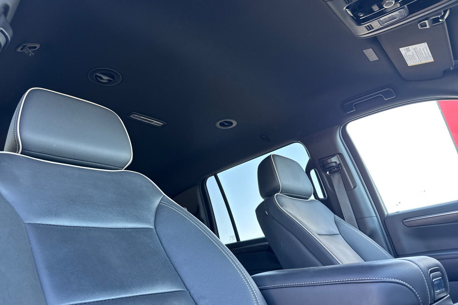 Used 2026 Chevrolet Suburban Premier AWD/4WD image 21