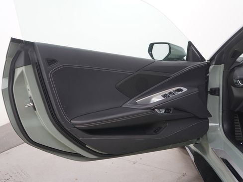 Used 2024 Chevrolet Corvette Stingray Convertible w/ 1LT RWD image 13