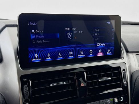 Used 2023 Lexus GX 460 Luxury w/ Sport Design Package AWD/4WD image 16