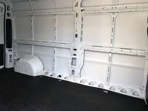 Used 2025 RAM ProMaster 2500 w/ Convenience Group FWD image 23