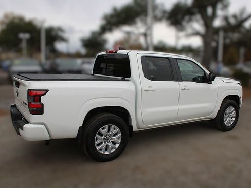 Used 2023 Nissan Frontier SV w/ SV Convenience Package image 8