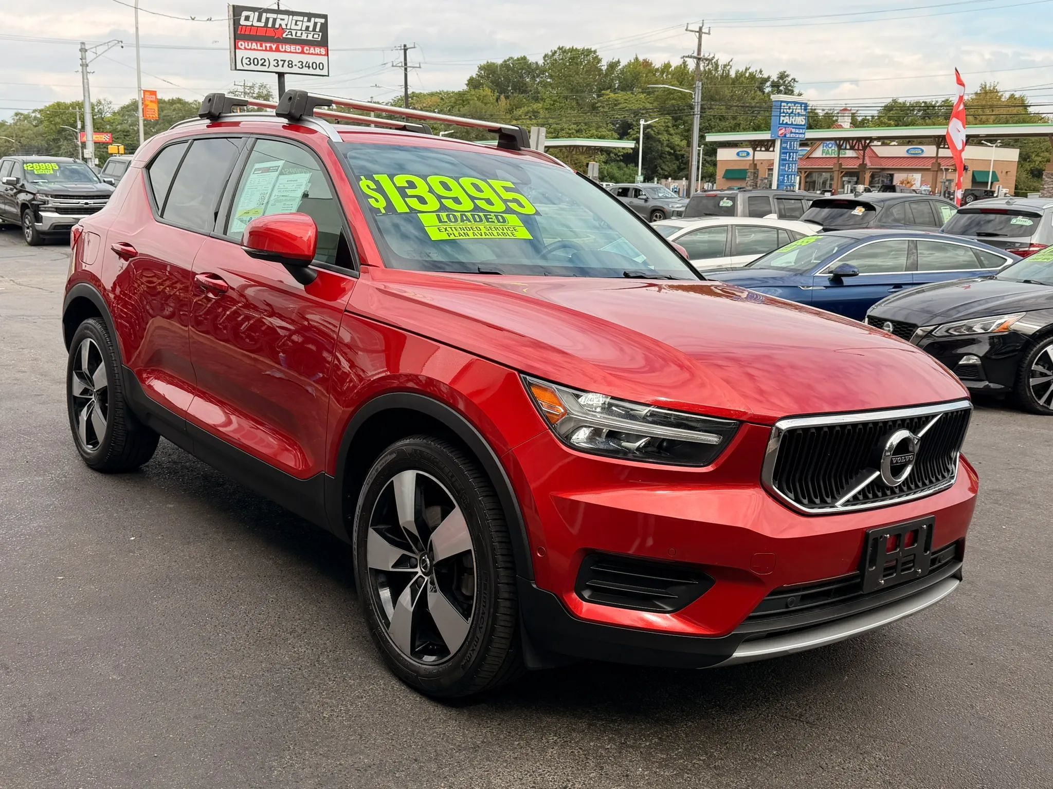 Used 2019 Volvo XC40 T4 Momentum FWD image 6