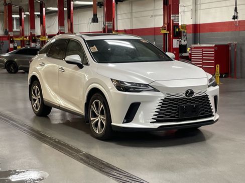 Used 2024 Lexus RX 350 Premium w/ Accessory Package (Z1) AWD/4WD image 2