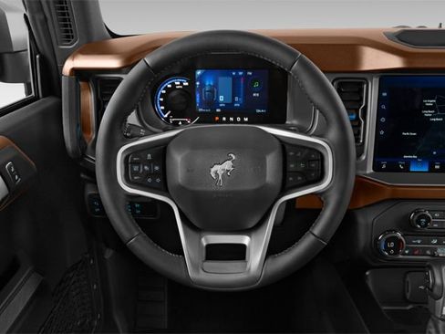 Used 2022 Ford Bronco Badlands AWD/4WD image 8