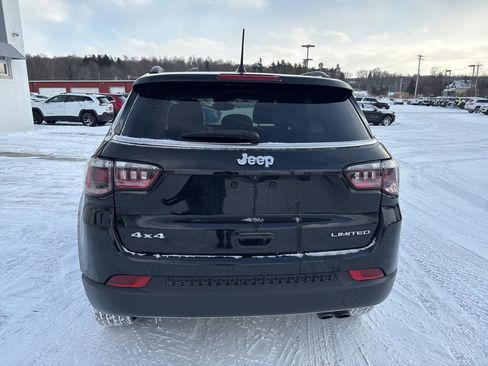 Certified 2022 Jeep Compass Limited image 5