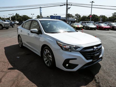 Used 2024 Subaru Legacy Limited AWD/4WD image 3