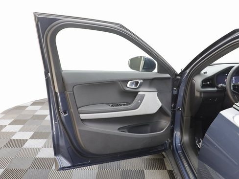 Used 2023 Polestar Polestar 2 w/ Pilot Pack image 5