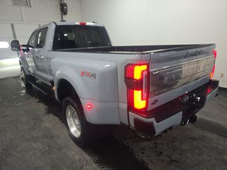 Used 2025 Ford F450 Platinum w/ Platinum Plus Package video 3