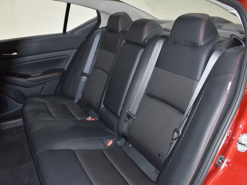 Used 2024 Nissan Altima 2.5 SR image 29