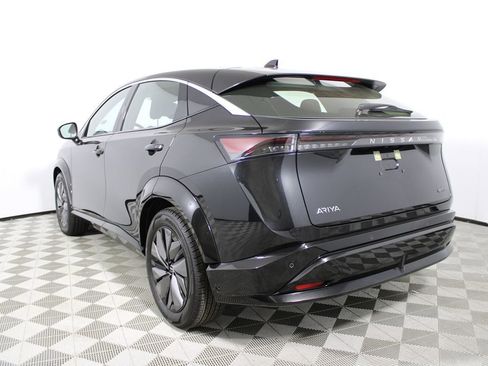 Used 2024 Nissan Ariya FWD image 33
