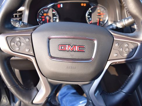 Used 2021 GMC Acadia AT4 w/ Technology Package image 12