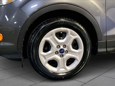 Used 2017 Ford Escape S image 10