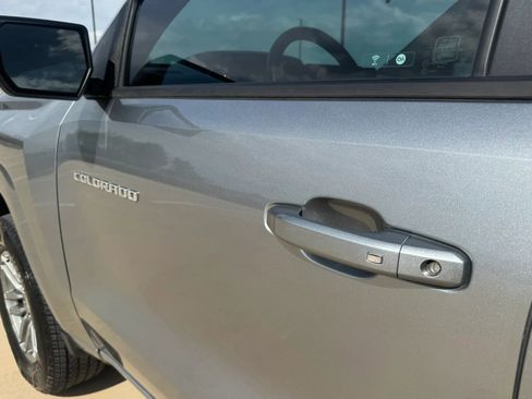 Used 2023 Chevrolet Colorado LT w/ LT Convenience Package RWD image 15