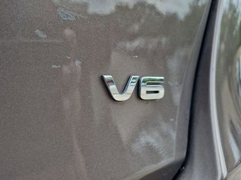 Used 2019 Kia Sorento AWD V6 image 15