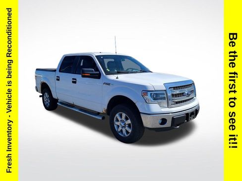Used 2014 Ford F150 XLT w/ Equipment Group 302A Luxury AWD/4WD image 9