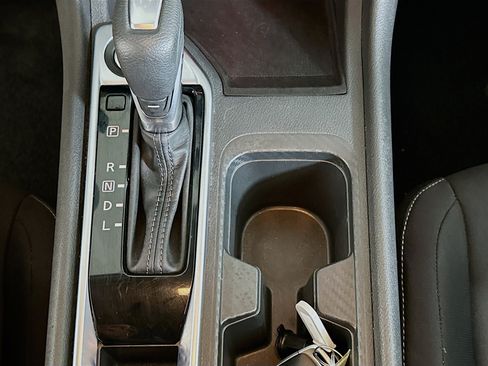 Used 2025 Nissan Sentra SV FWD image 24
