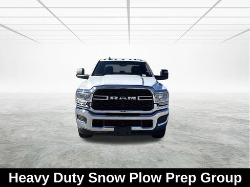 Used 2023 RAM 2500 Tradesman w/ Chrome Appearance Group image 10