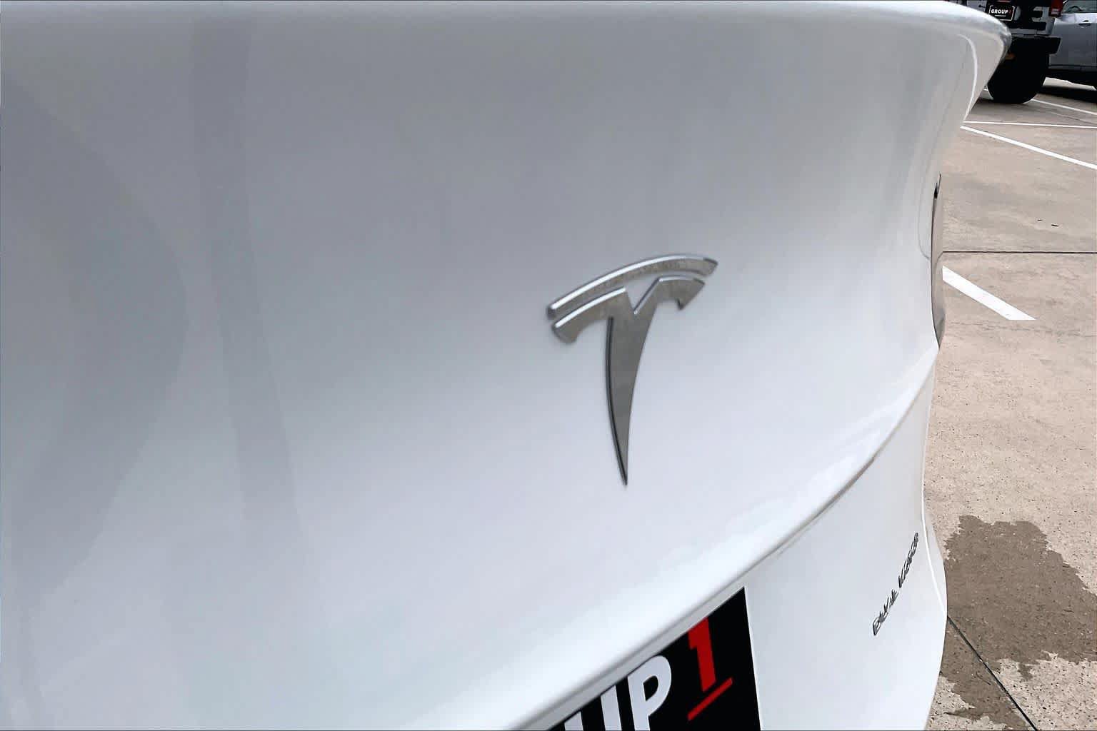 Used 2023 Tesla Model Y Long Range AWD/4WD image 30