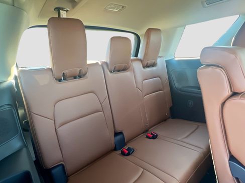 New 2026 Nissan Pathfinder Platinum image 29