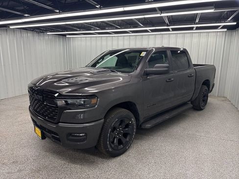 New 2026 RAM 1500 Express AWD/4WD image 3