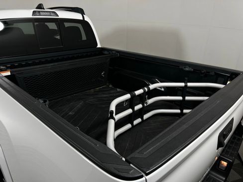 Certified 2022 Toyota Tacoma SR5 image 24