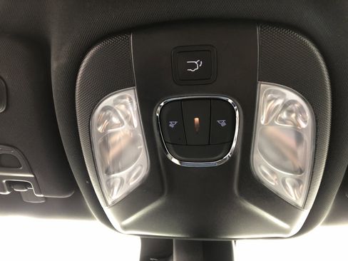 Used 2024 Jeep Compass Trailhawk w/ Trailhawk Elite Group image 19