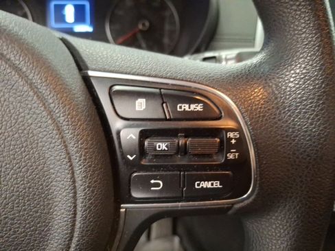 Used 2018 Kia Optima LX w/ 17" Alloy Wheels Package image 18