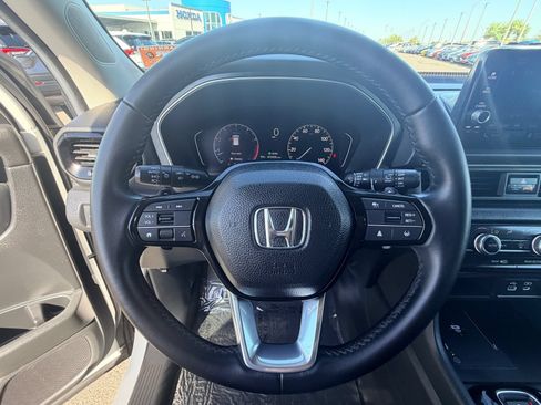 Used 2025 Honda Pilot EX-L image 21