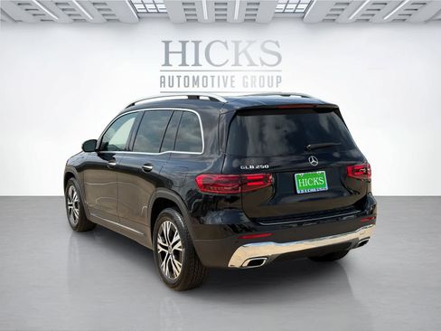 Used 2025 Mercedes-Benz GLB 250 image 7
