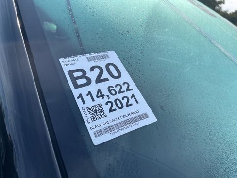 Used 2021 Chevrolet Silverado 2500 High Country w/ Z71 Off-Road Package image 18